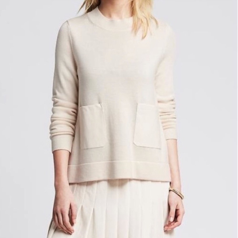 Banana Republic - sweater faux leather pockets M